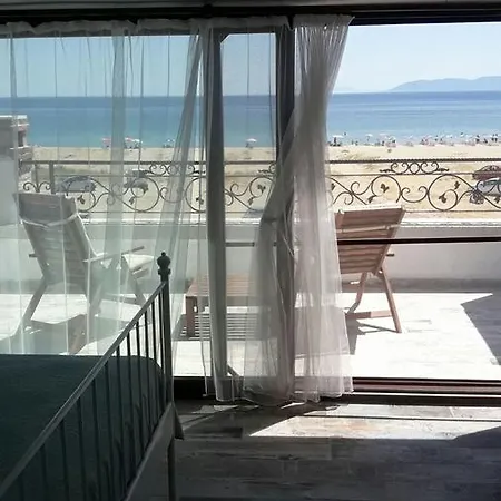 Beyaz Tas Butik Hotel Ayvalı