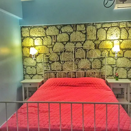 Beyaz Tas Butik 2*
